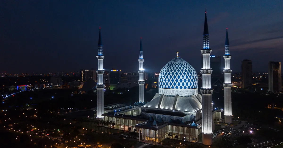Masjid dengan seni bina Islam di Malaysia — panduan hukum faraid dan pembahagian harta pusaka